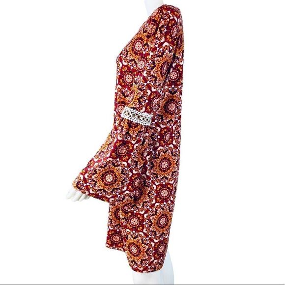 Harlow & Rose Long Sleeve Shift Dress - Picture 4 of 10